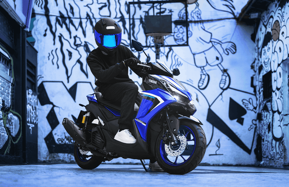 VISUAL INSPIRADO NAS MOTOS ESPORTIVAS DA YAMAHA